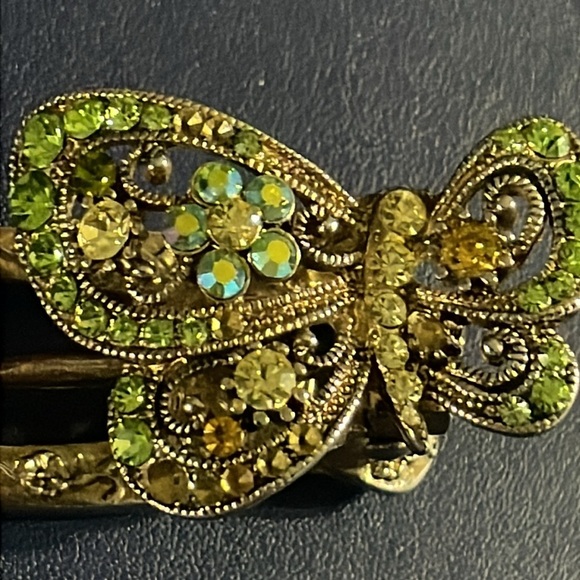 Vintage Wien Victorian butterfly with Australian crystals hair clip - Picture 2 of 6